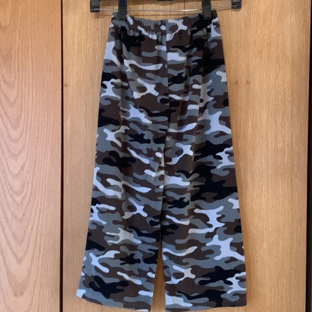 Carter’s size 7 boy fleece camouflage pull on casual pants loungewear brown gray